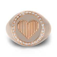 Load image into Gallery viewer, Heart Pinstripe Signet Ring