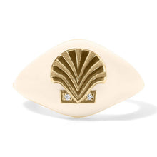 Load image into Gallery viewer, Shell Belle Ring
